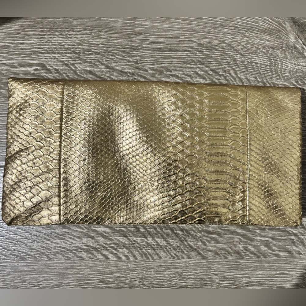 Gold Snakeskin Statement Clutch – NYArtificial by Jessie Kahn - Picture 4 of 8
